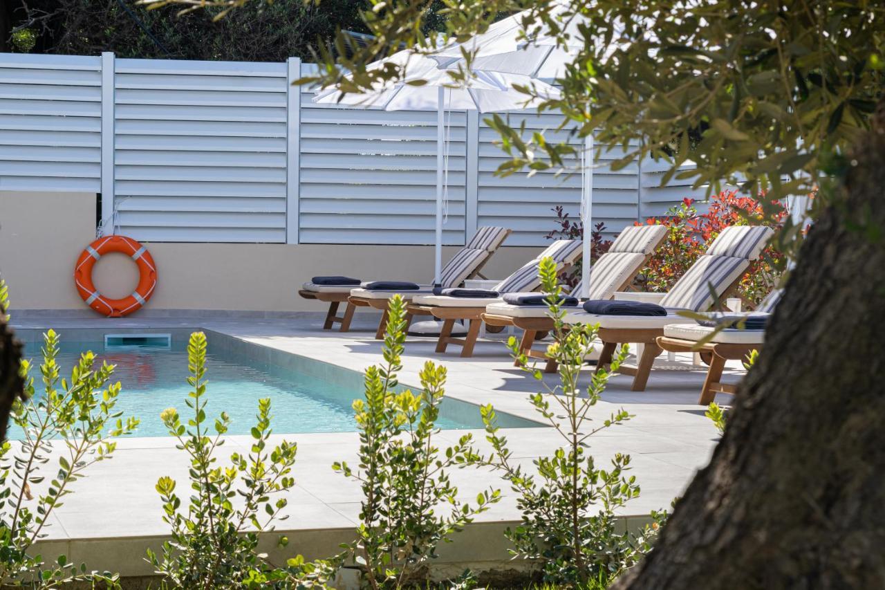 Meliora Suites Dhrapaniás Exteriör bild